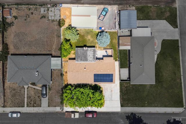 216 Borah Ave W, Twin Falls, ID 83301