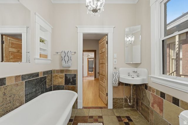 928 S WINDSOR, Salt Lake City, UT 84105