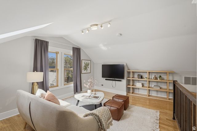 928 S WINDSOR, Salt Lake City, UT 84105