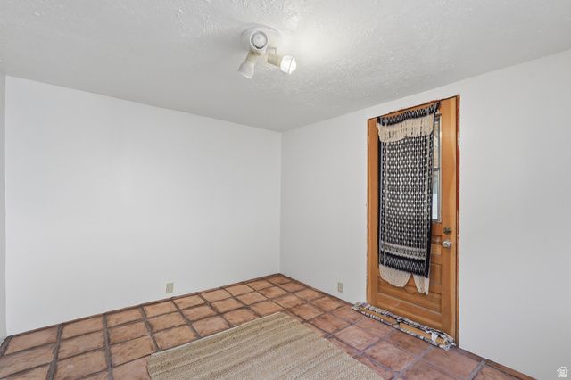 928 S WINDSOR, Salt Lake City, UT 84105