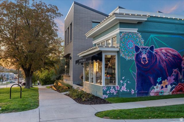 928 S WINDSOR, Salt Lake City, UT 84105