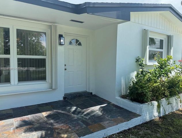 17630 SW 112th Avenue, Miami, FL 33157