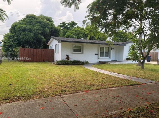 17630 SW 112th Avenue, Miami, FL 33157