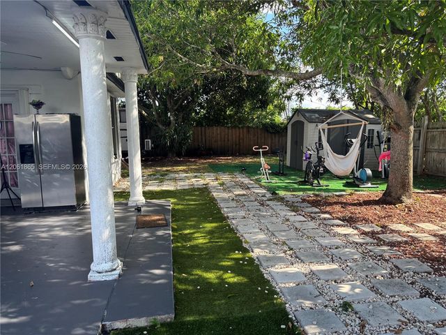 17630 SW 112th Avenue, Miami, FL 33157