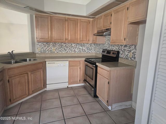 7775 MACTAVISH Way S, Jacksonville, FL 32244