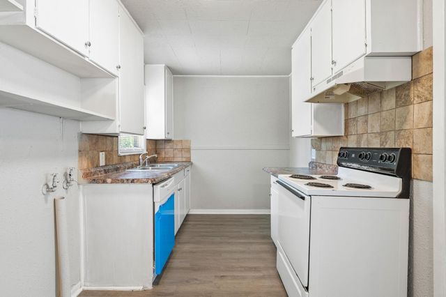 1717 Meadowlark Lane, Denison, TX 75020