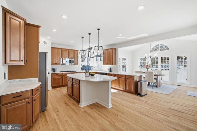 9348 OCCOQUAN OVERLOOK DR, Lorton, VA 22079