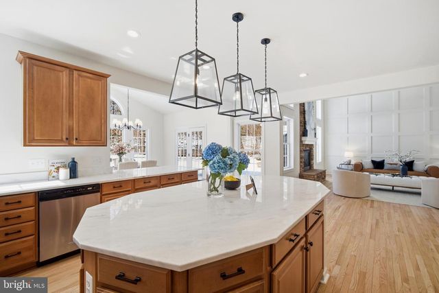 9348 OCCOQUAN OVERLOOK DR, Lorton, VA 22079