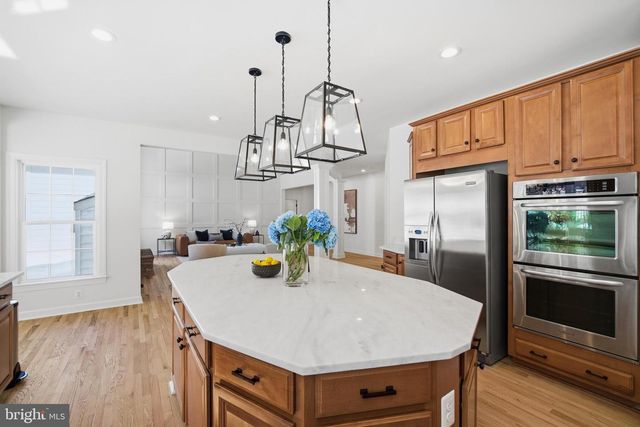 9348 OCCOQUAN OVERLOOK DR, Lorton, VA 22079