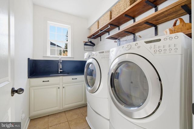 9348 OCCOQUAN OVERLOOK DR, Lorton, VA 22079