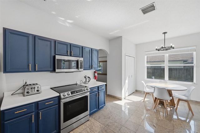 1542 MCCREA DRIVE, Lutz, FL 33549