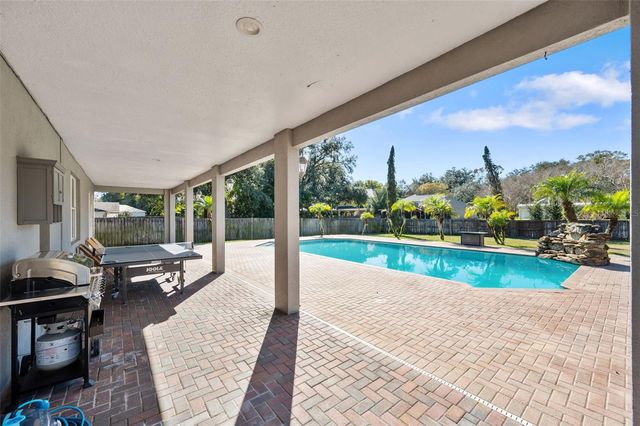 1542 MCCREA DRIVE, Lutz, FL 33549