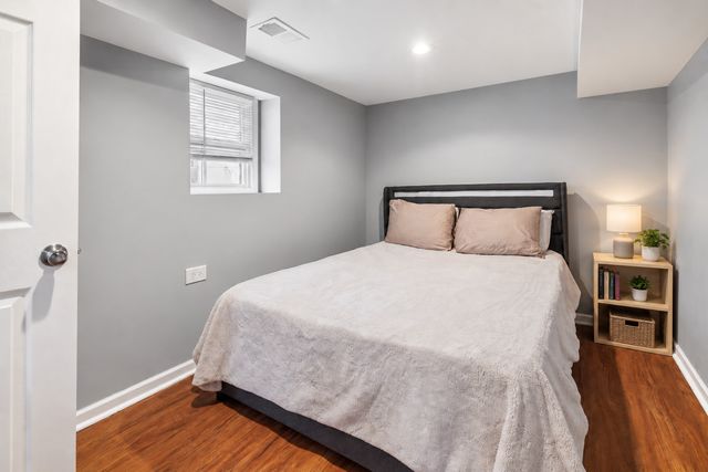3510 N Narragansett Avenue, Chicago, IL 60634