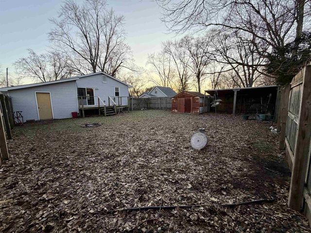 835 E Homeland Court, Beloit, WI 53511