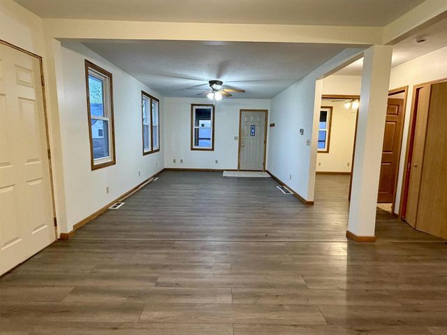 835 E Homeland Court, Beloit, WI 53511