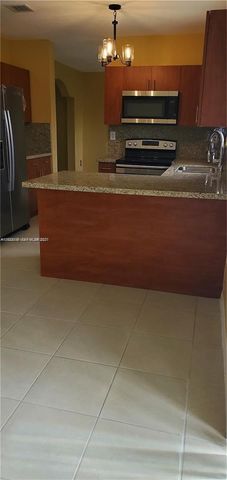 13658 SW 142nd Ter 13658, Miami, FL 33186