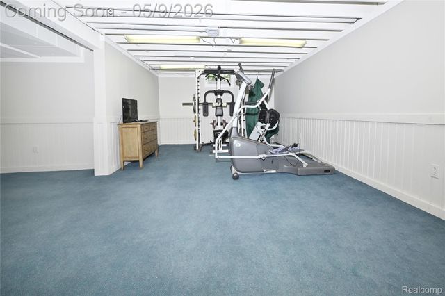 4655 Walnut Lake Road, Bloomfield Hills, MI 48301