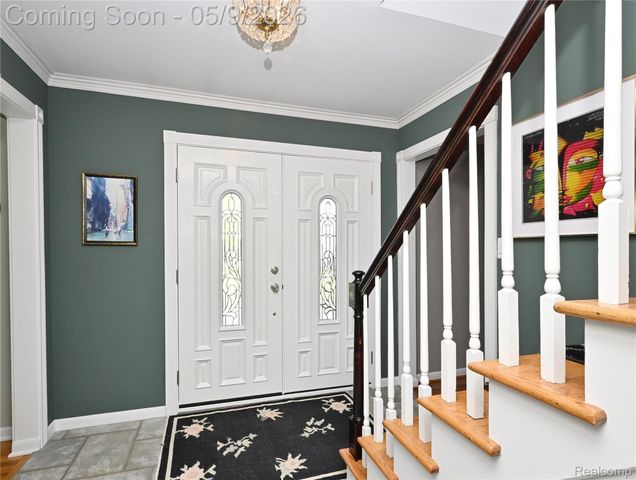 4655 Walnut Lake Road, Bloomfield Hills, MI 48301