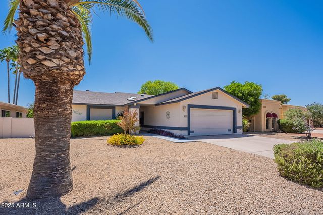 9339 E SUN LAKES Boulevard N, Sun Lakes, AZ 85248