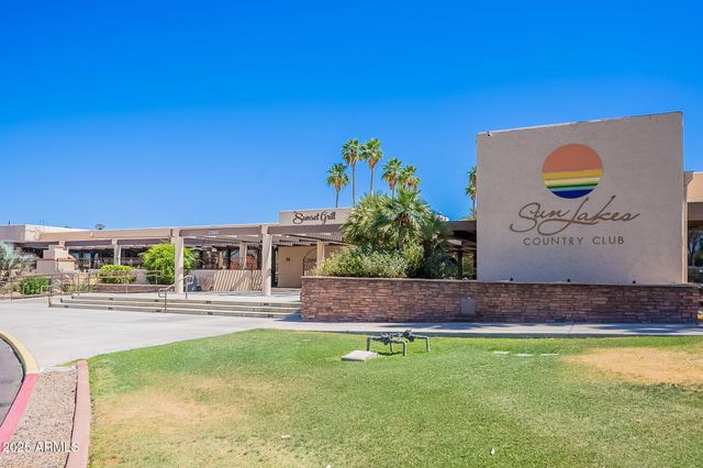 9339 E SUN LAKES Boulevard N, Sun Lakes, AZ 85248