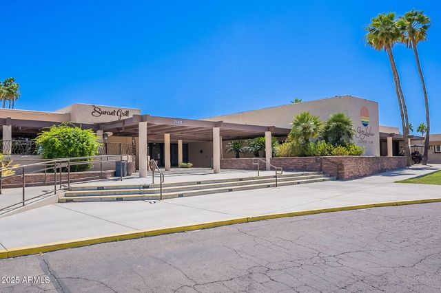 9339 E SUN LAKES Boulevard N, Sun Lakes, AZ 85248