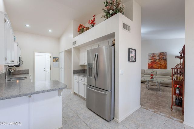 9339 E SUN LAKES Boulevard N, Sun Lakes, AZ 85248