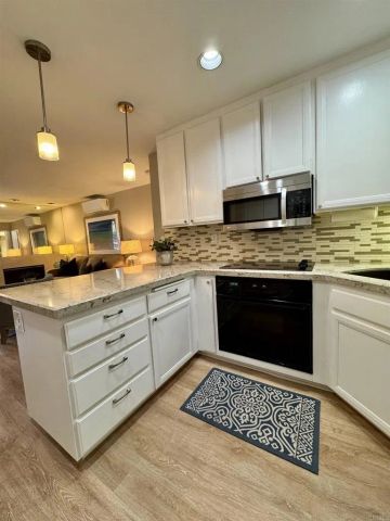 1562 Camino Del Mar 643, Del Mar, CA 92014