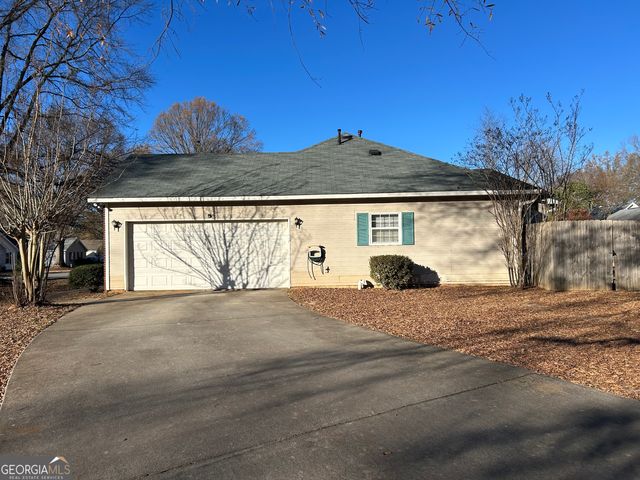 105 Park Lane, Warner Robins, GA 31093