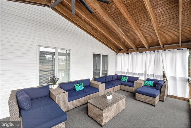 8906 STAUFFER RD, Walkersville, MD 21793