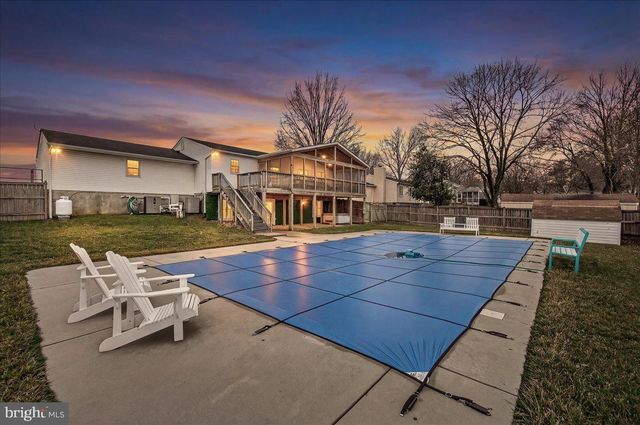 8906 STAUFFER RD, Walkersville, MD 21793