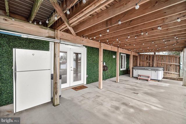 8906 STAUFFER RD, Walkersville, MD 21793