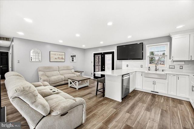 8906 STAUFFER RD, Walkersville, MD 21793