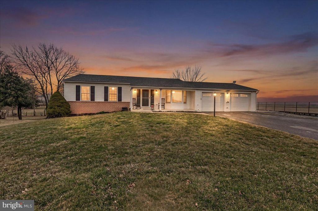 8906 STAUFFER RD, Walkersville, MD 21793