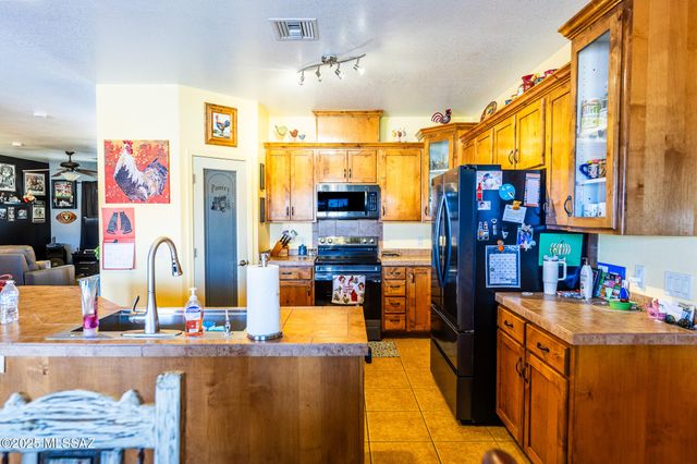 176 Artesian Lane, Benson, AZ 85602