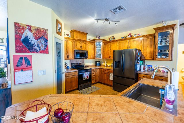 176 Artesian Lane, Benson, AZ 85602