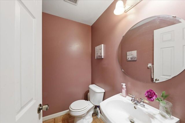 32 Barnwood Court, Florence, KY 41042