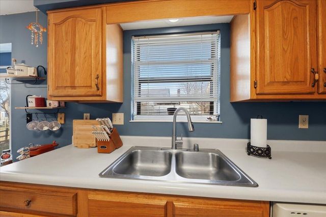 32 Barnwood Court, Florence, KY 41042