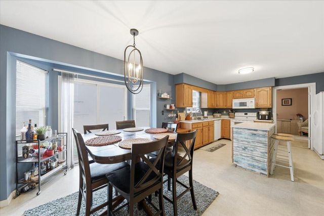 32 Barnwood Court, Florence, KY 41042