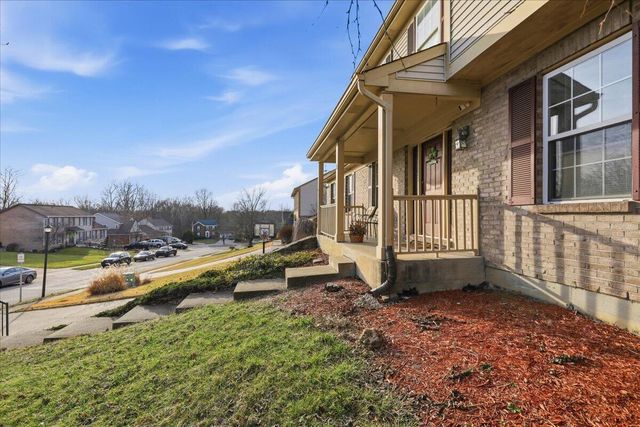 32 Barnwood Court, Florence, KY 41042