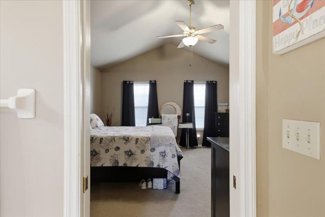 32 Barnwood Court, Florence, KY 41042