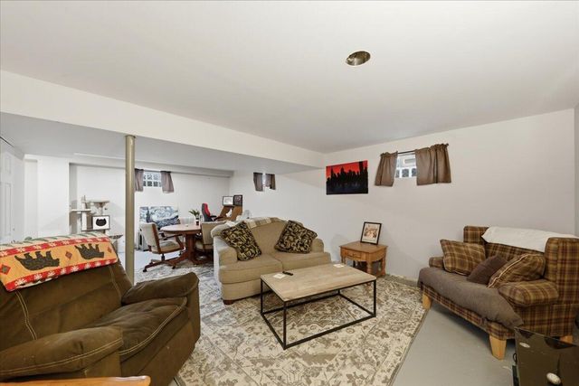 32 Barnwood Court, Florence, KY 41042