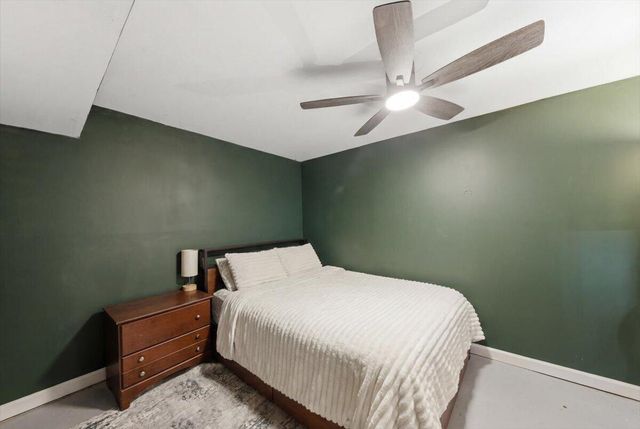 32 Barnwood Court, Florence, KY 41042