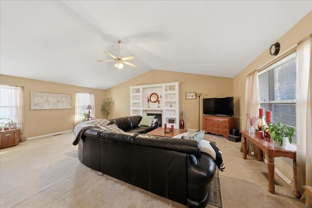 32 Barnwood Court, Florence, KY 41042