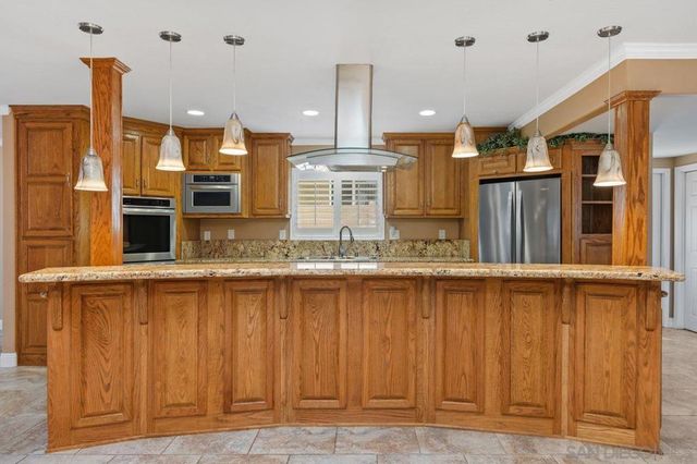 12447 Horado, San Diego, CA 92128