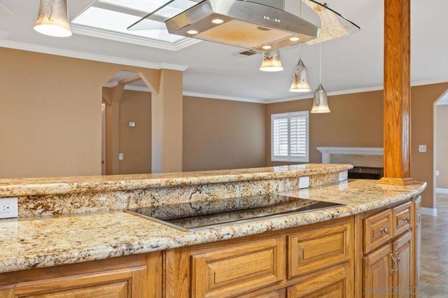 12447 Horado, San Diego, CA 92128