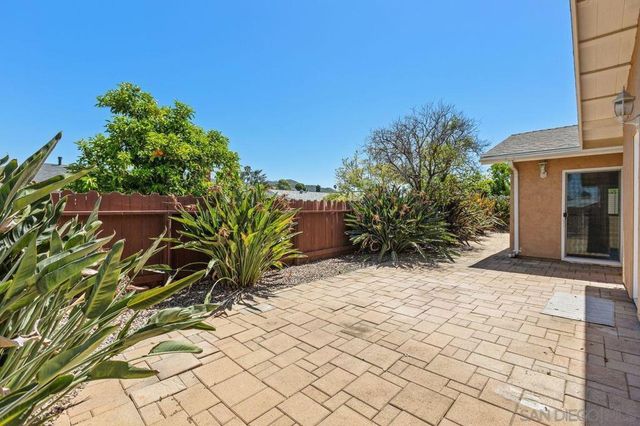 12447 Horado, San Diego, CA 92128