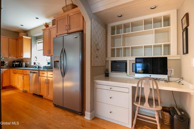 5 Richard Avenue, Saratoga Springs, NY 12866