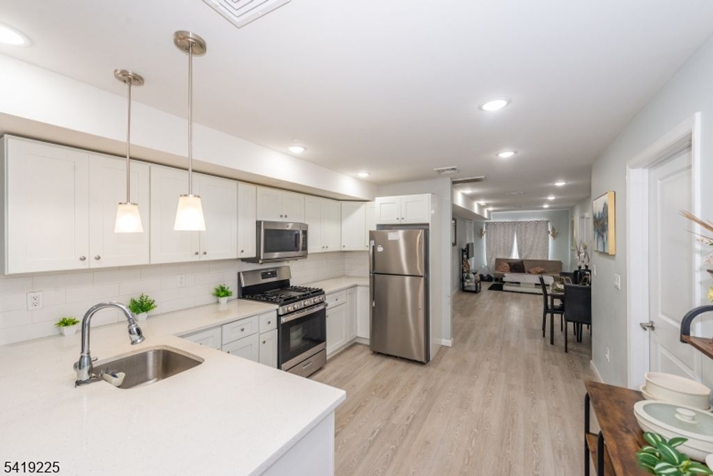 59 Mercer St, Paterson City, NJ 07524 — photo 2