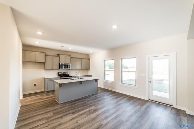 148 Flintlock Way, New Market, AL 35741