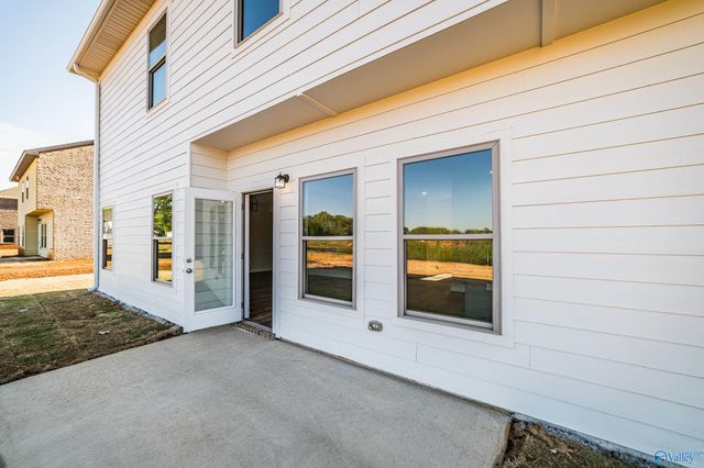 148 Flintlock Way, New Market, AL 35741